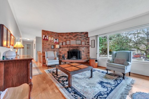 733 Shaw Avenue, Coquitlam, BC 