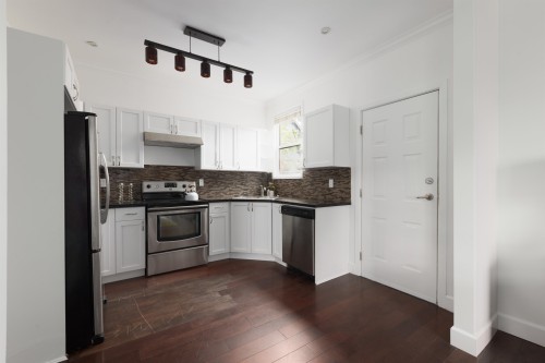 925 19Th Avenue E, Vancouver, BC 