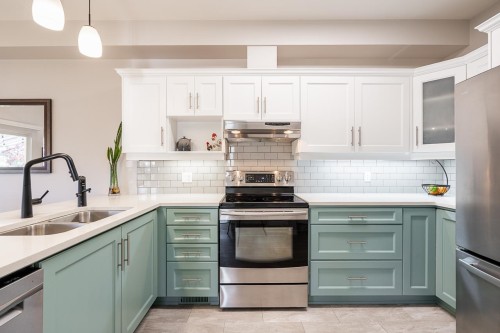 9-998 Riverside Drive  Port Coquitlam, BC V3B 7Y4