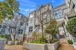 11-877 7th Avenue W Vancouver, BC V5Z 1C2