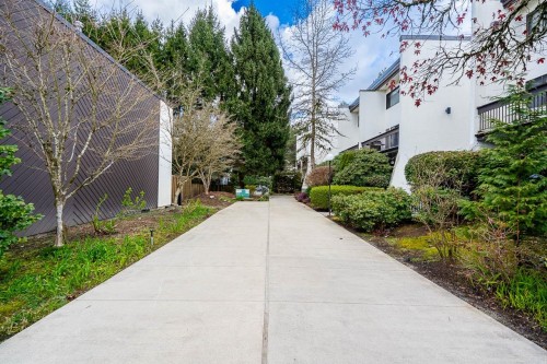 8-7375 Montecito Drive, Burnaby, BC 