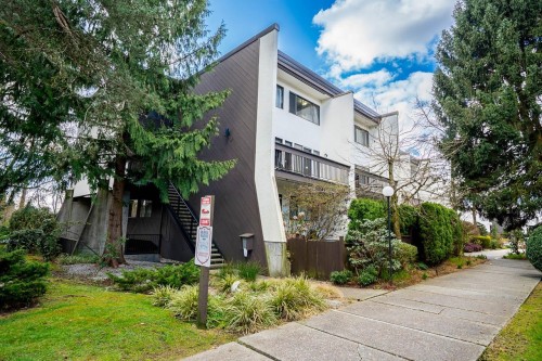 8-7375 Montecito Drive, Burnaby, BC 