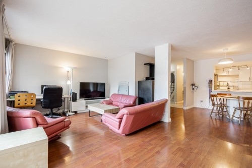 8-7375 Montecito Drive, Burnaby, BC 