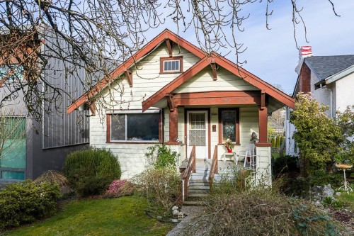 3832 Heather Street, Vancouver, BC 