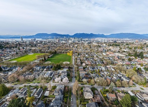 3832 Heather Street, Vancouver, BC 