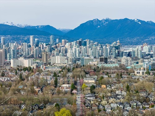 3832 Heather Street, Vancouver, BC 