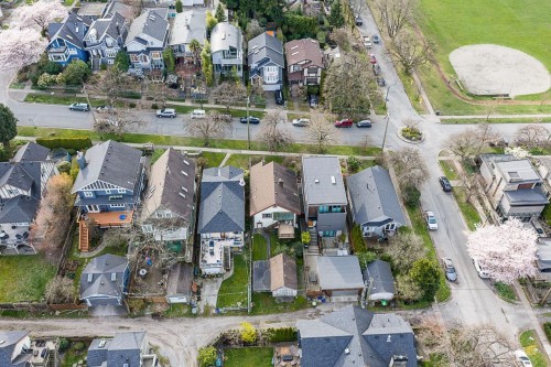 3832 Heather Street, Vancouver, BC 