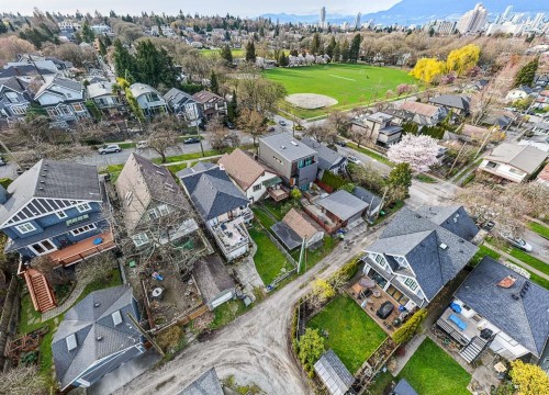 3832 Heather Street, Vancouver, BC 