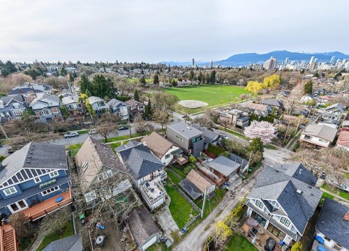 3832 Heather Street, Vancouver, BC 