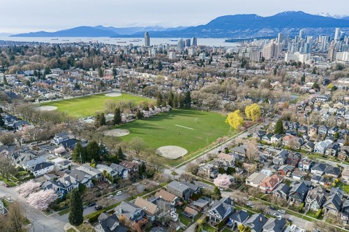 3832 Heather Street, Vancouver, BC 