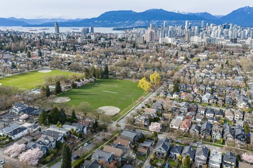 3832 Heather Street, Vancouver, BC 