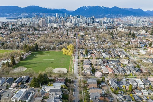 3832 Heather Street, Vancouver, BC 