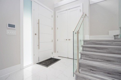 9131 Steveston Highway, Richmond, BC 