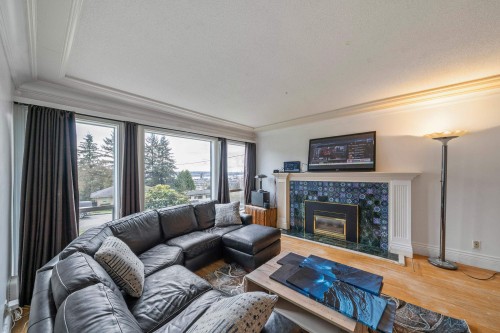 360 Seaforth Crescent, Coquitlam, BC 
