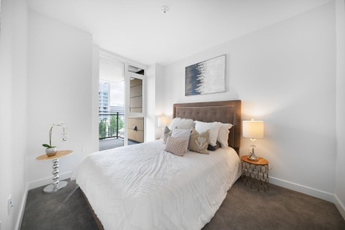 806-3280 Corvette Way, Richmond, BC 