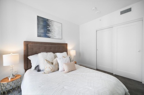 806-3280 Corvette Way, Richmond, BC 