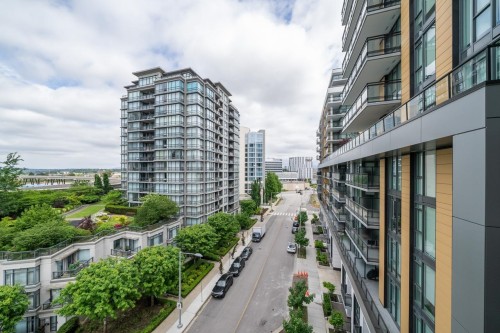 806-3280 Corvette Way, Richmond, BC 