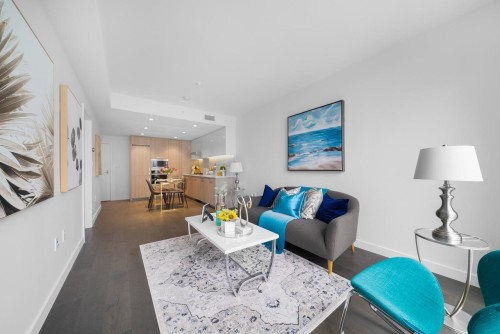 806-3280 Corvette Way, Richmond, BC 