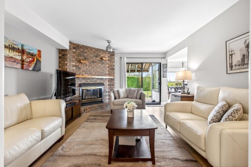 2572 Fuchsia Place, Coquitlam, BC 