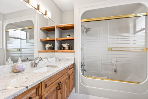 2572 Fuchsia Place, Coquitlam, BC 