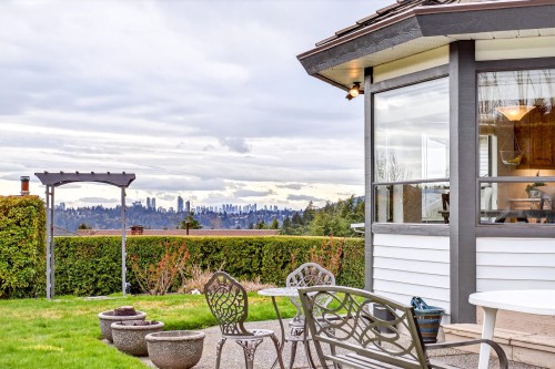 2572 Fuchsia Place, Coquitlam, BC 