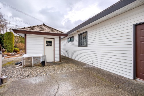 2572 Fuchsia Place, Coquitlam, BC 