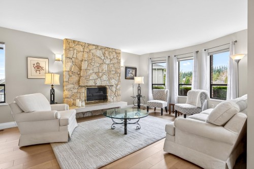 2572 Fuchsia Place, Coquitlam, BC 