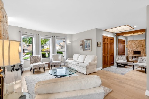 2572 Fuchsia Place, Coquitlam, BC 