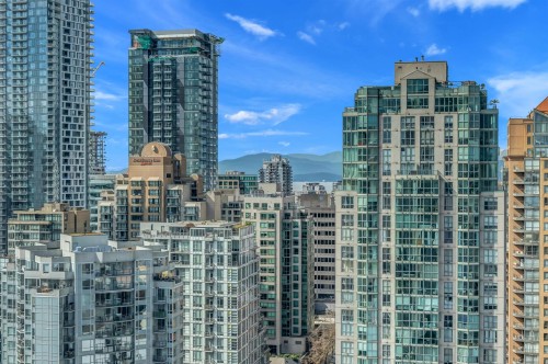 2502-1199 Seymour Street  Vancouver, BC V6B 1K3