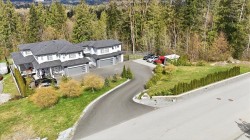 25507 Bosonworth Avenue Maple Ridge, BC V4R 1L4