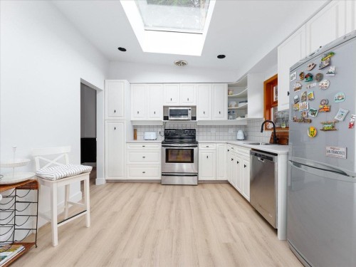 868 Prospect Avenue, North Vancouver, BC 