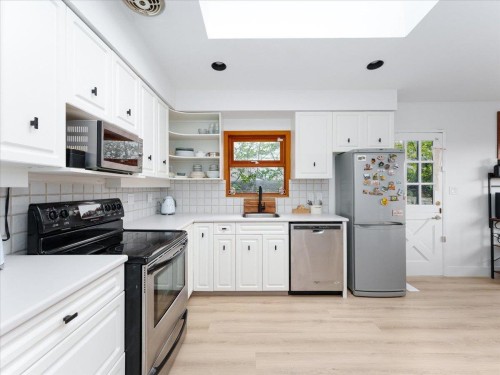 868 Prospect Avenue, North Vancouver, BC 