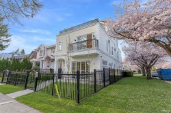 1-4503 15th Avenue W Vancouver, BC V6R 3B3