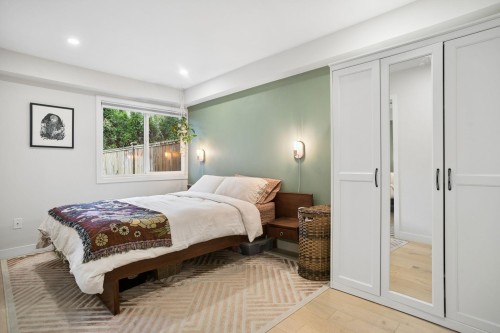 101-1099 Broadway E, Vancouver, BC 