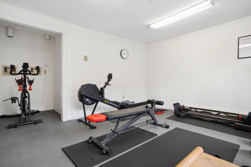 101-1099 Broadway E, Vancouver, BC 