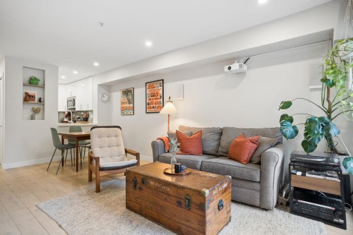 101-1099 Broadway E, Vancouver, BC 