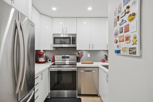 101-1099 Broadway E, Vancouver, BC 