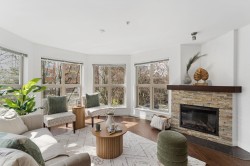 206-1468 St. Andrews Avenue  North Vancouver, BC V7L 0A8