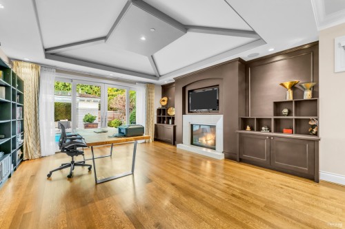 4358 Erwin Drive, West Vancouver, BC 