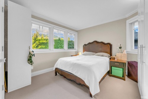 4358 Erwin Drive, West Vancouver, BC 