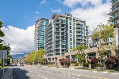 405-168 Esplanade E North Vancouver, BC V7L 4X8