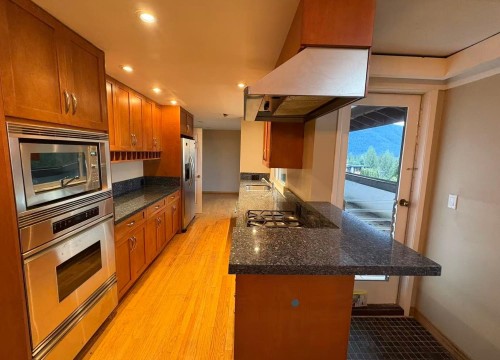 657 Andover Place, West Vancouver, BC 