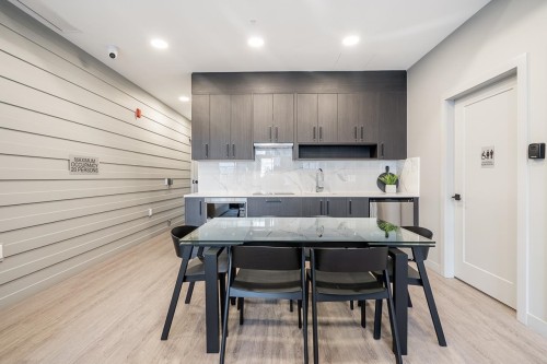 105-6859 Cambie Street, Vancouver, BC 