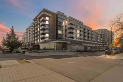 TH 109-755 Harbourside Drive North Vancouver, BC V7P 0G1