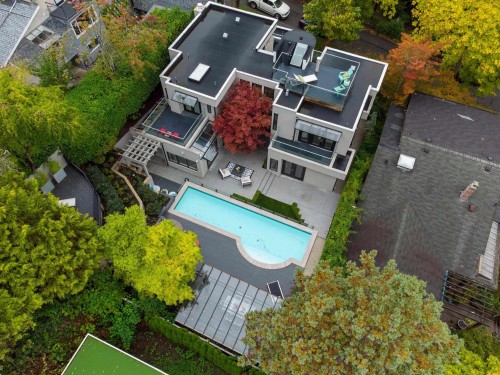 4524 1St Avenue W, Vancouver, BC 