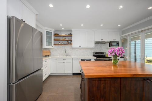 10-2590 Austin Avenue  Coquitlam, BC V3K 5X4