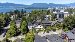 2575 3rd Avenue W Vancouver, BC V6K 1M2