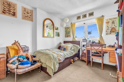 2575 3Rd Avenue W, Vancouver, BC 