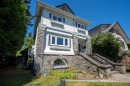2575 3Rd Avenue W, Vancouver, BC 