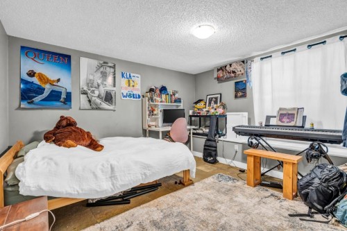 2575 3Rd Avenue W, Vancouver, BC 